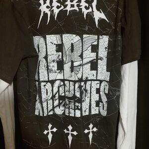 rebels Black Graphic Short-Sleeve Tee with White Layered Sleeves